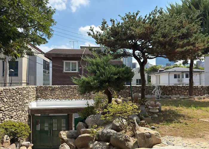 #the Cozy Corner #장박할인 #언주역 도보4분 #강남#논현#코엑스#성형외과#월드타워 招待所 3*